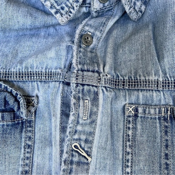 Vintage Medium Calvin Klein Light Wash Distressed Denim Long Sleeved Button Down - Picture 9 of 10